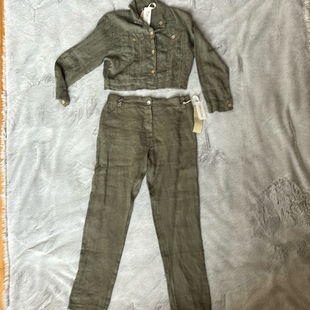 NWT Cropped 100% Linen jacket and pants